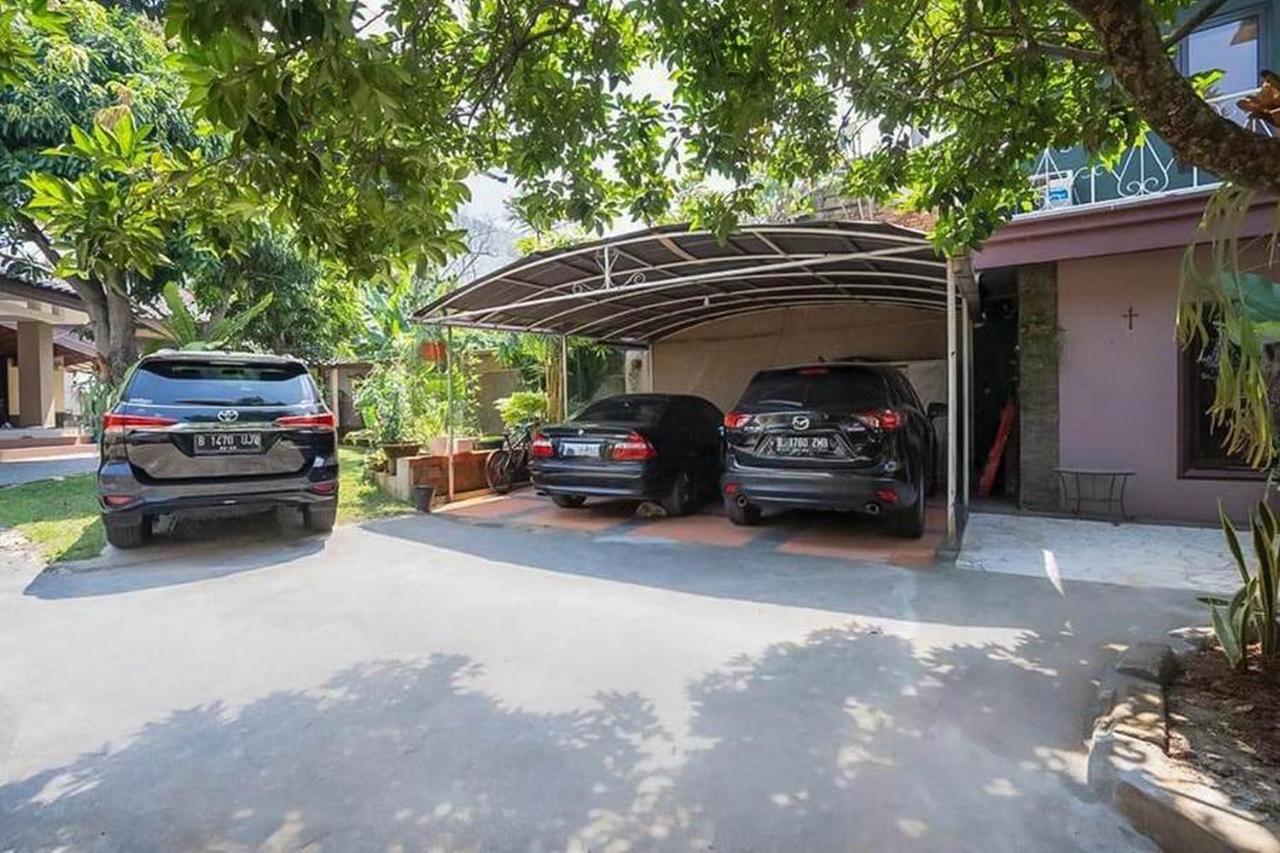 Reddoorz Near Rs Mitra Keluarga Depok Exterior foto